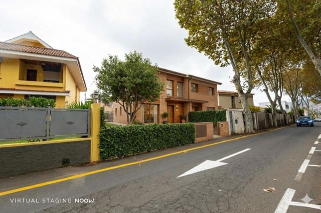 2 soveværelse Villa til salg i San Cristóbal de La Laguna - € 440.000 (Ref: 9420081)