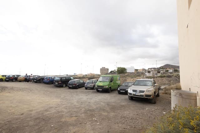 Terre non Aménagée à vendre à San Isidro de Abona, Granadilla de Abona - 98 000 € (Ref: 9420087)