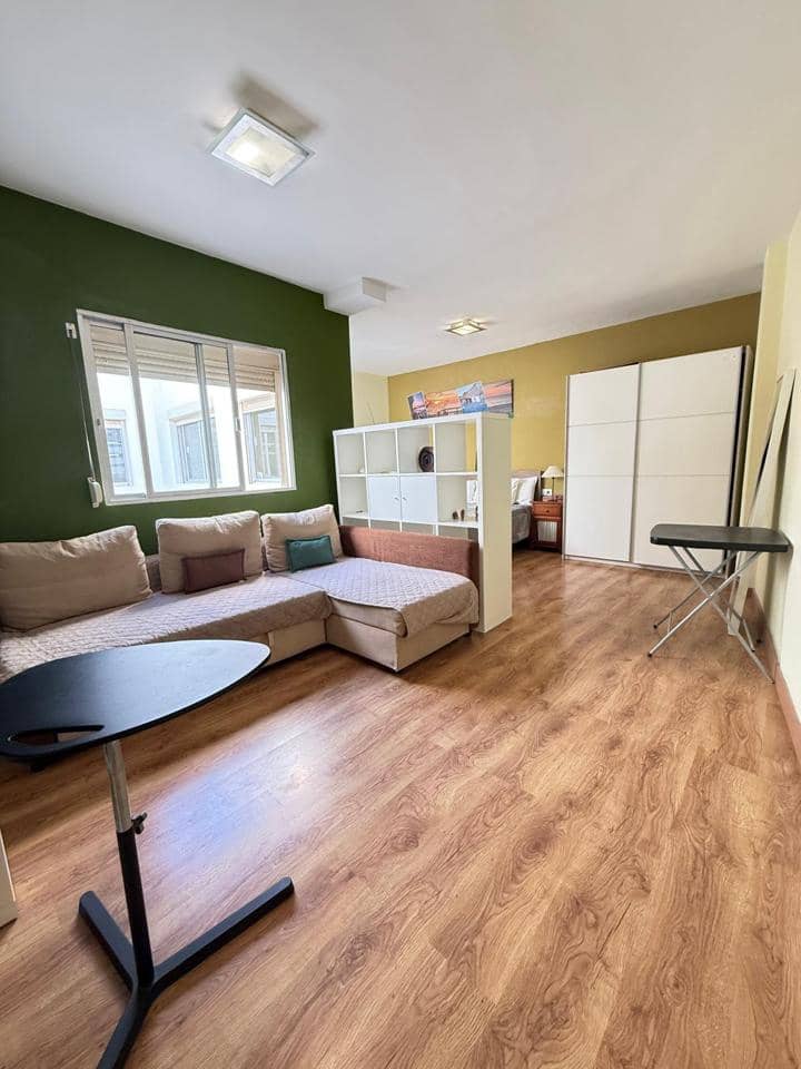 2 slaapkamer Flat te koop in El Medano - € 225.000 (Ref: 9454884)