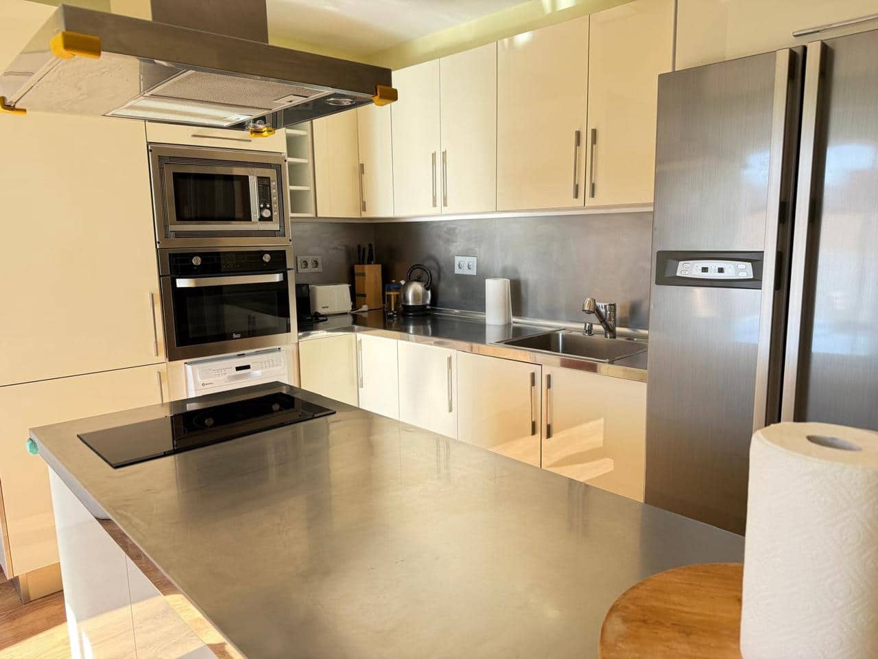 2 slaapkamer Flat te koop in El Medano - € 225.000 (Ref: 9454884)