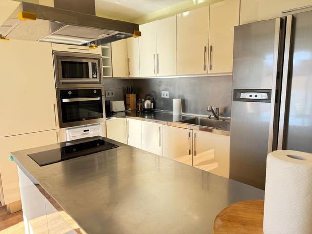 2 sovrum Lägenhet till salu i El Medano, Granadilla de Abona - 225 000 € (Ref: 9454884)