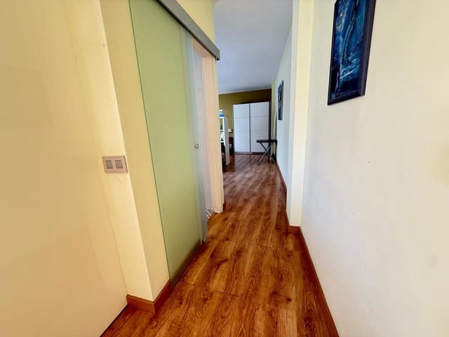 2 sovrum Lägenhet till salu i El Medano, Granadilla de Abona - 225 000 € (Ref: 9454884)