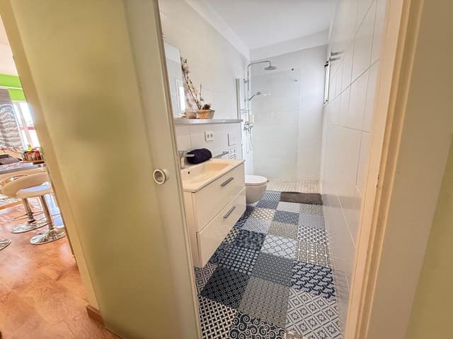 2 sovrum Lägenhet till salu i El Medano, Granadilla de Abona - 225 000 € (Ref: 9454884)