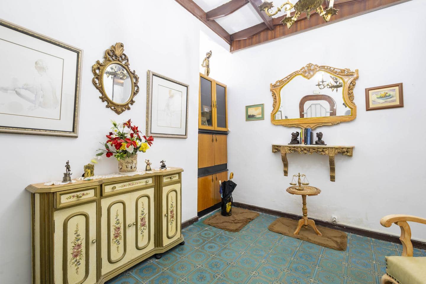 3 bedroom Flat for sale in Santa Cruz de Tenerife - € 210,000 (Ref: 9464915)