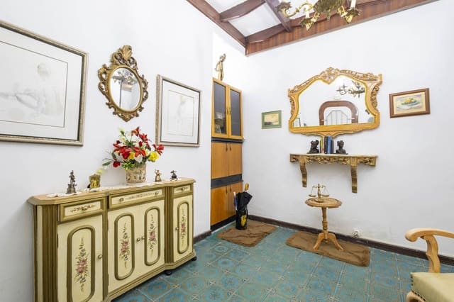 3 bedroom Flat for sale in Cruz del Señor, Santa Cruz de Tenerife - € 210,000 (Ref: 9464915)