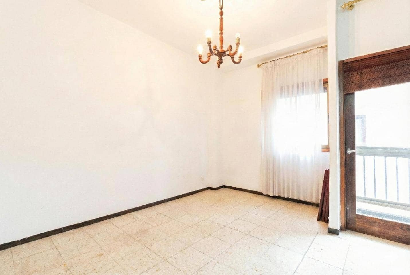 3 bedroom Flat for sale in Santa Cruz de Tenerife with garage - € 299,980 (Ref: 9481448)