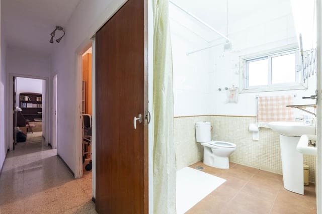 Piso de 3 habitaciones en Zona Centro, Santa Cruz de Tenerife en venta con garaje - 299.980 € (Ref: 9481448)