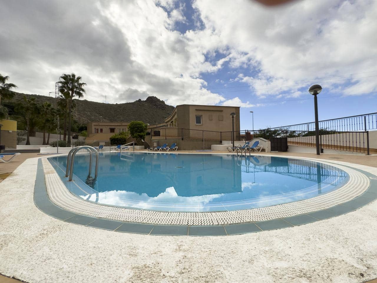 2 bedroom Flat for sale in Costa Adeje with pool garage - € 345,000 (Ref: 9482409)