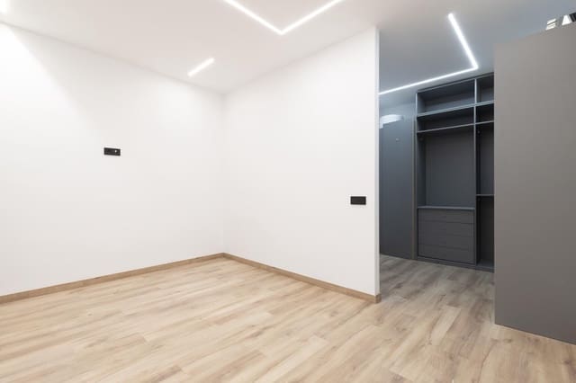 Piso de 2 habitaciones en Toscal, Santa Cruz de Tenerife en venta - 299.900 € (Ref: 9489814)