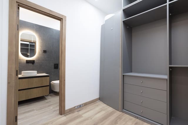 Piso de 2 habitaciones en Toscal, Santa Cruz de Tenerife en venta - 299.900 € (Ref: 9489814)