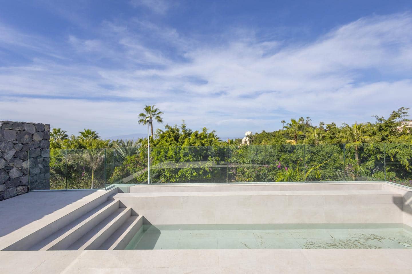 5 bedroom Villa for sale in Costa Adeje - € 2,700,000 (Ref: 9499885)