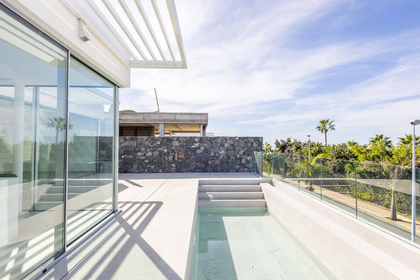 5 bedroom Villa for sale in Costa Adeje - € 2,700,000 (Ref: 9499885)