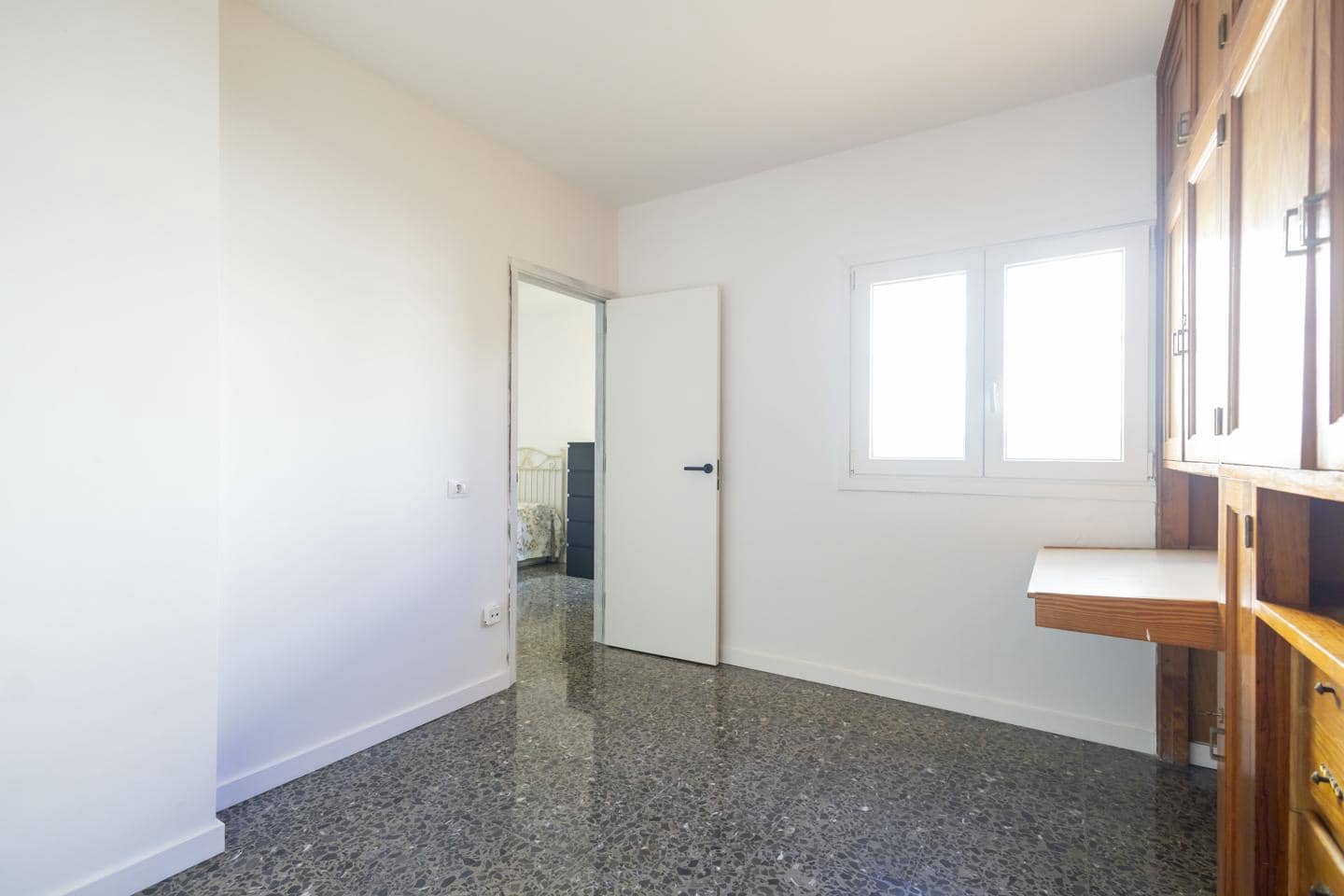 5 quarto Apartamento para arrendar em Santa Cruz de Tenerife - 2 400 € (Ref: 9504686)