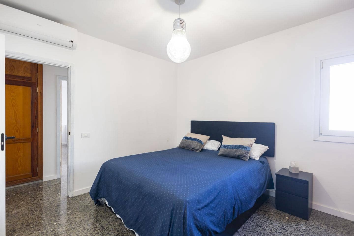 5 quarto Apartamento para arrendar em Santa Cruz de Tenerife - 2 400 € (Ref: 9504686)