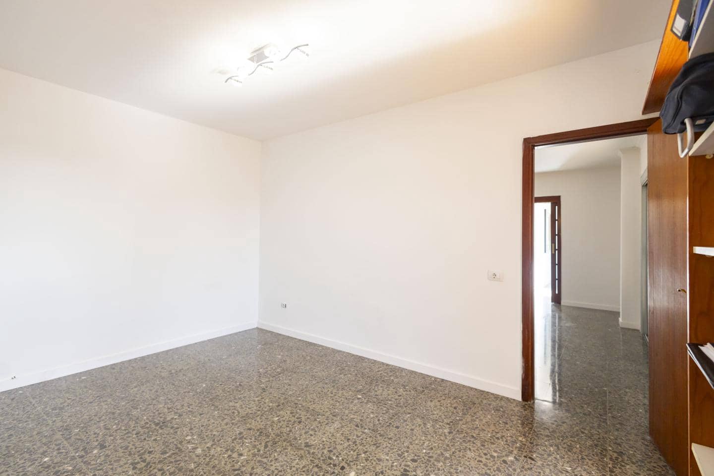 5 quarto Apartamento para arrendar em Santa Cruz de Tenerife - 2 400 € (Ref: 9504686)