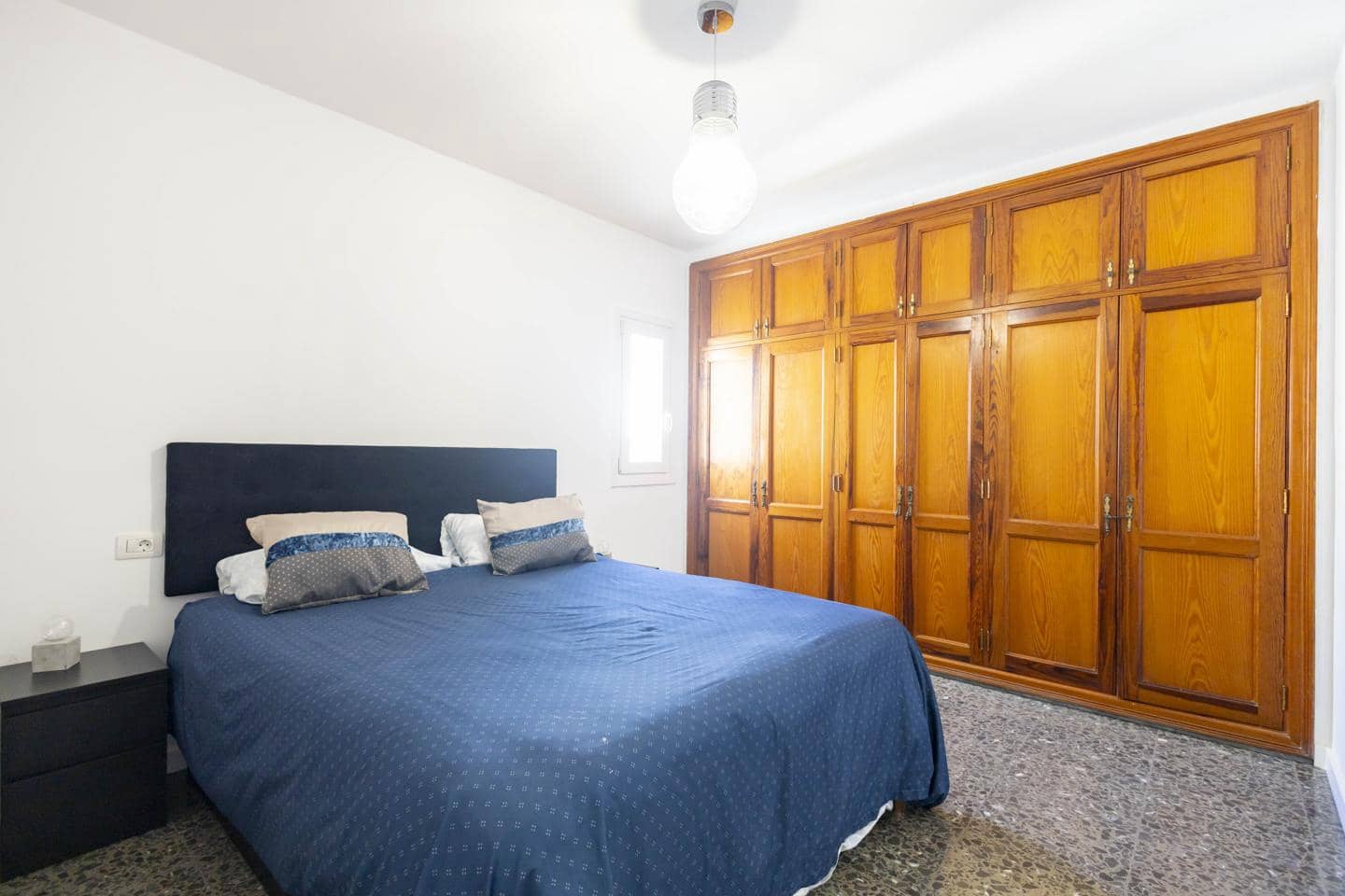 5 quarto Apartamento para arrendar em Santa Cruz de Tenerife - 2 400 € (Ref: 9504686)