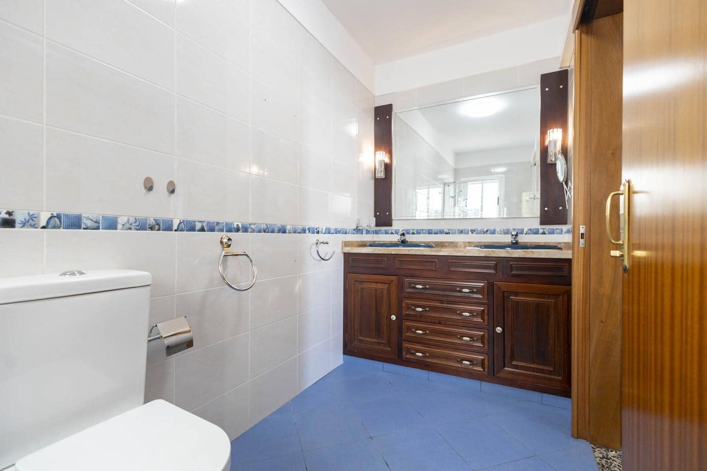 5 quarto Apartamento para arrendar em Santa Cruz de Tenerife - 2 400 € (Ref: 9504686)