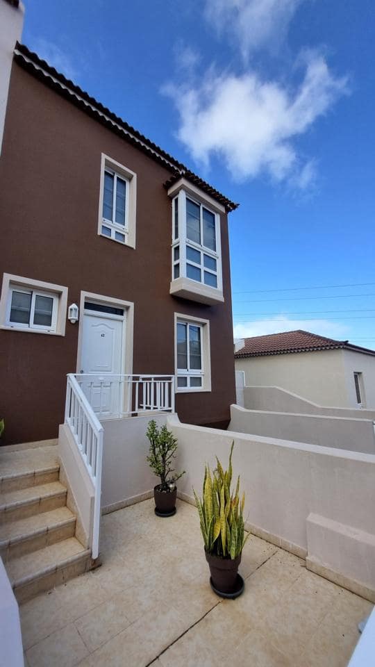 3 bedroom Villa for sale in La Orotava - € 295,855 (Ref: 9506948)