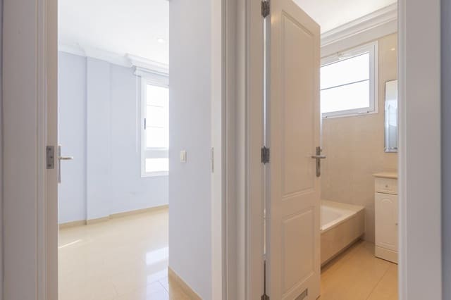 3 bedroom Villa for sale in La Orotava - € 295,855 (Ref: 9506948)