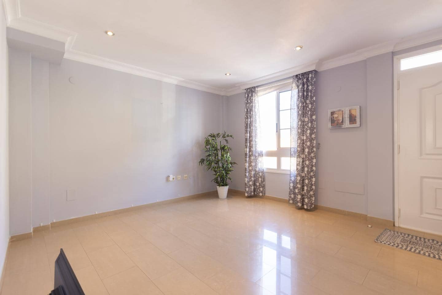 3 bedroom Villa for sale in La Orotava - € 295,855 (Ref: 9506948)