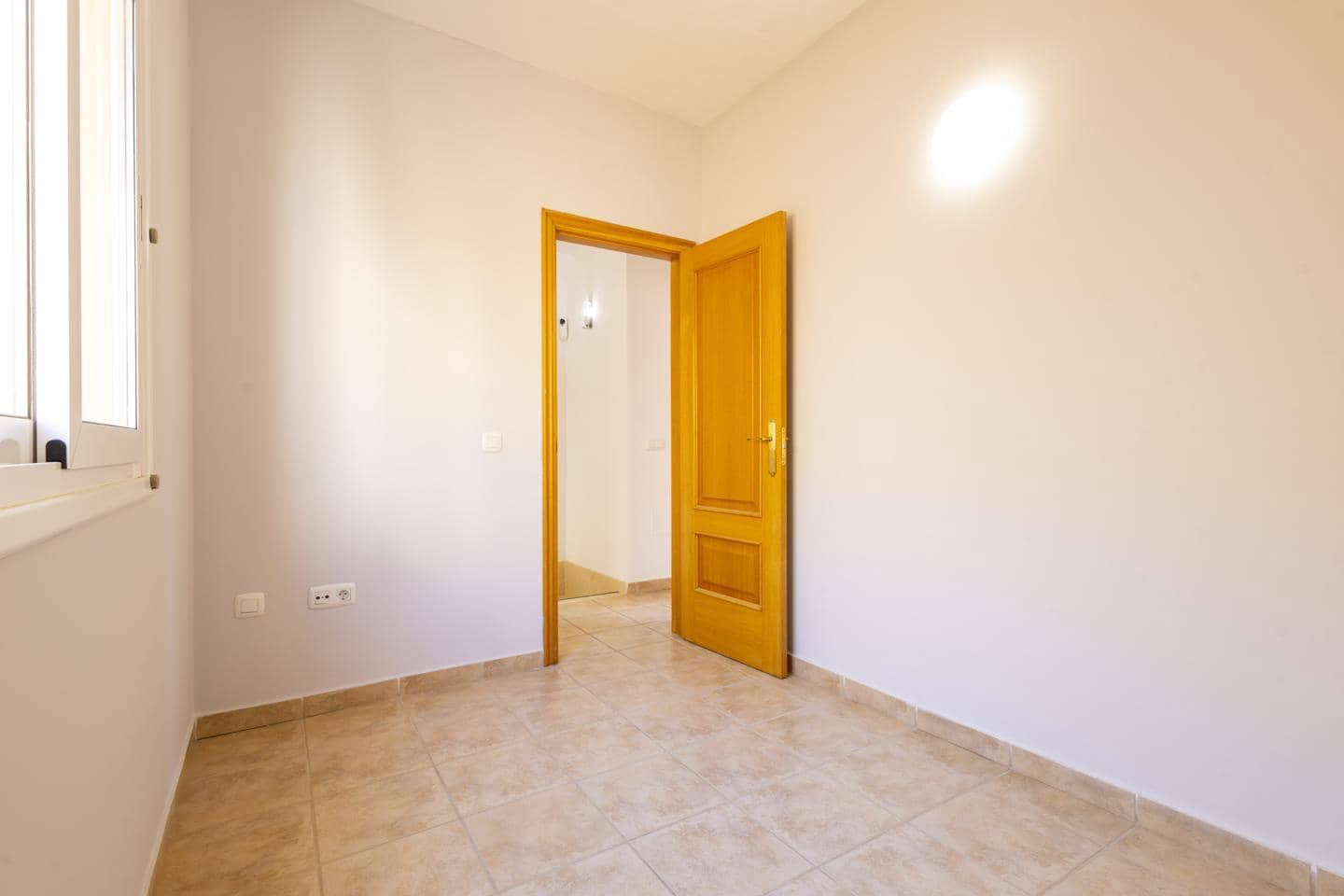 Piso de 3 habitaciones en Tuineje en venta con piscina garaje - 285.000 € (Ref: 9510239)