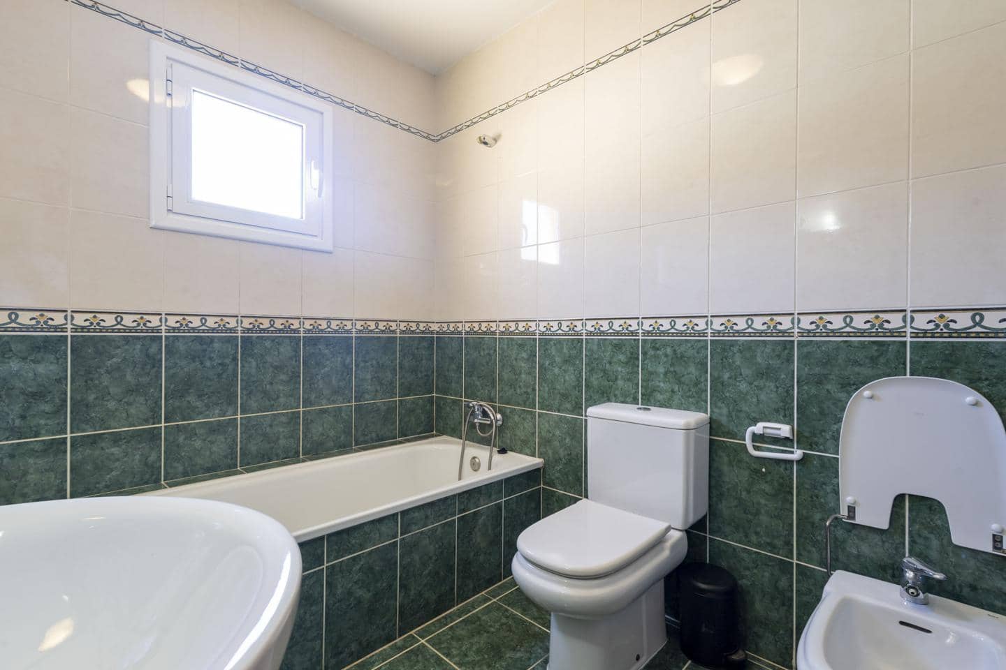 Piso de 3 habitaciones en Tuineje en venta con piscina garaje - 285.000 € (Ref: 9510239)