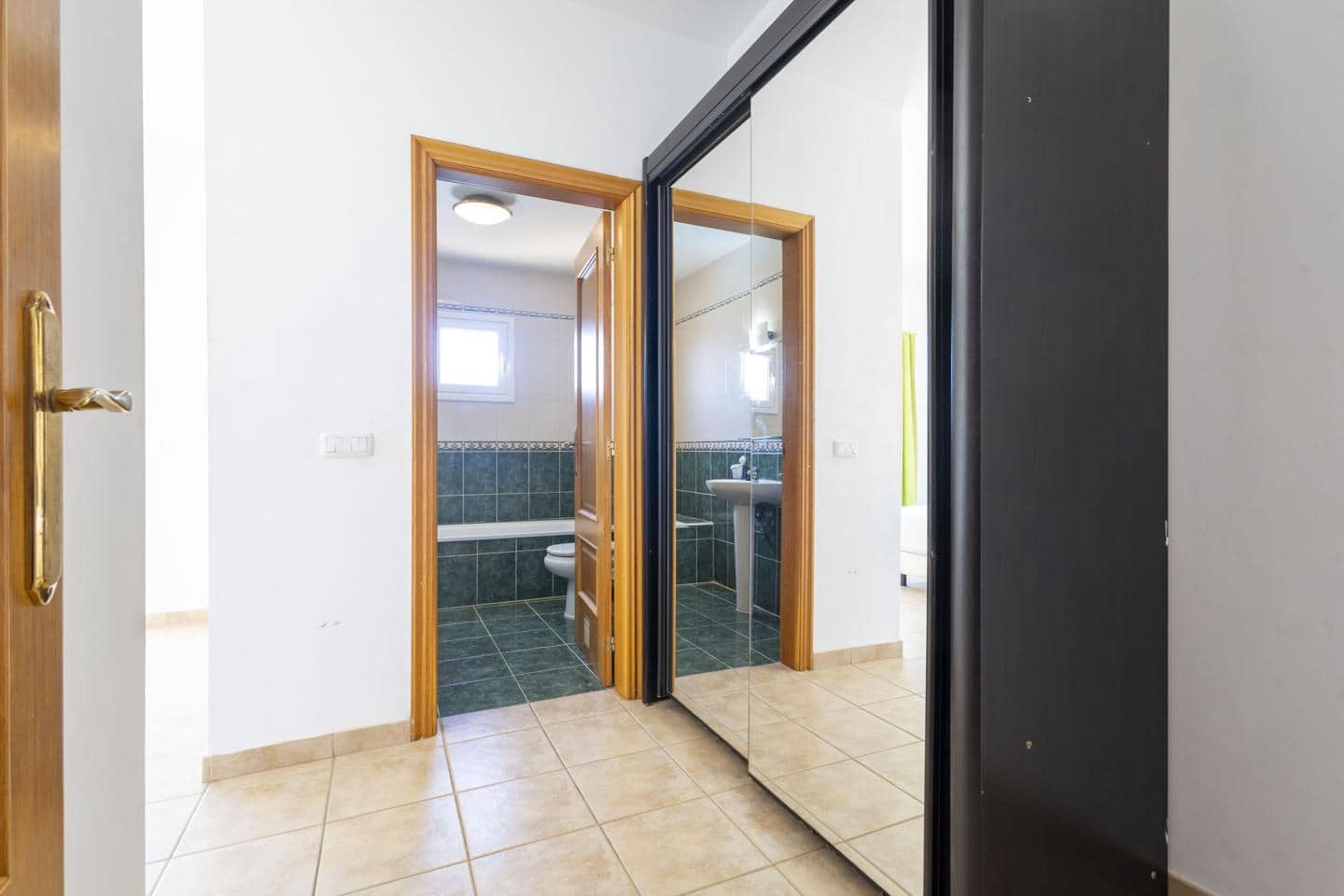 Piso de 3 habitaciones en Tuineje en venta con piscina garaje - 285.000 € (Ref: 9510239)