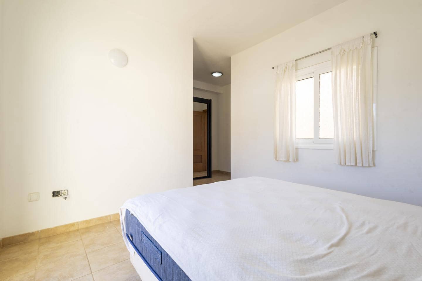 Piso de 3 habitaciones en Tuineje en venta con piscina garaje - 285.000 € (Ref: 9510239)