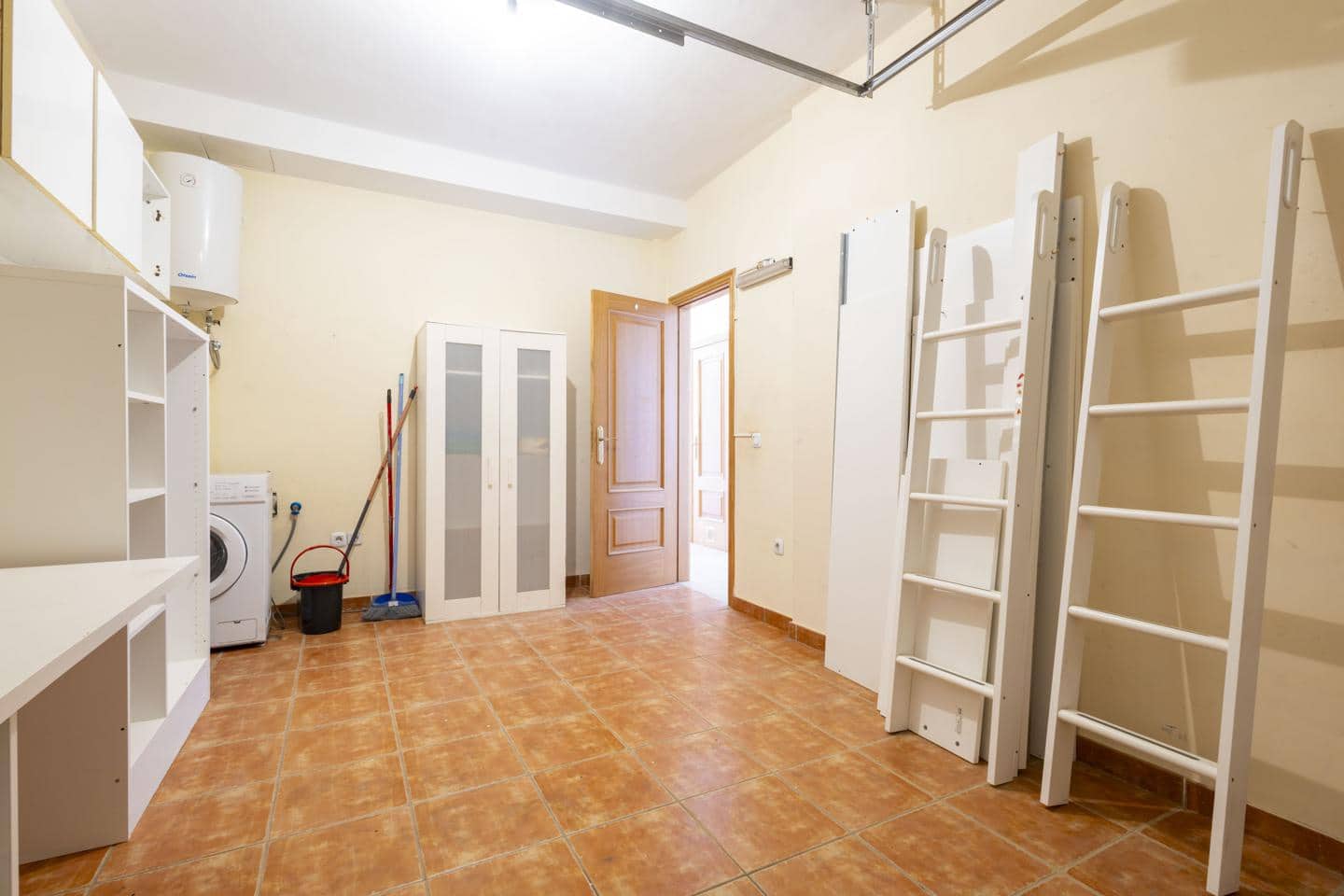 Piso de 3 habitaciones en Tuineje en venta con piscina garaje - 285.000 € (Ref: 9510239)