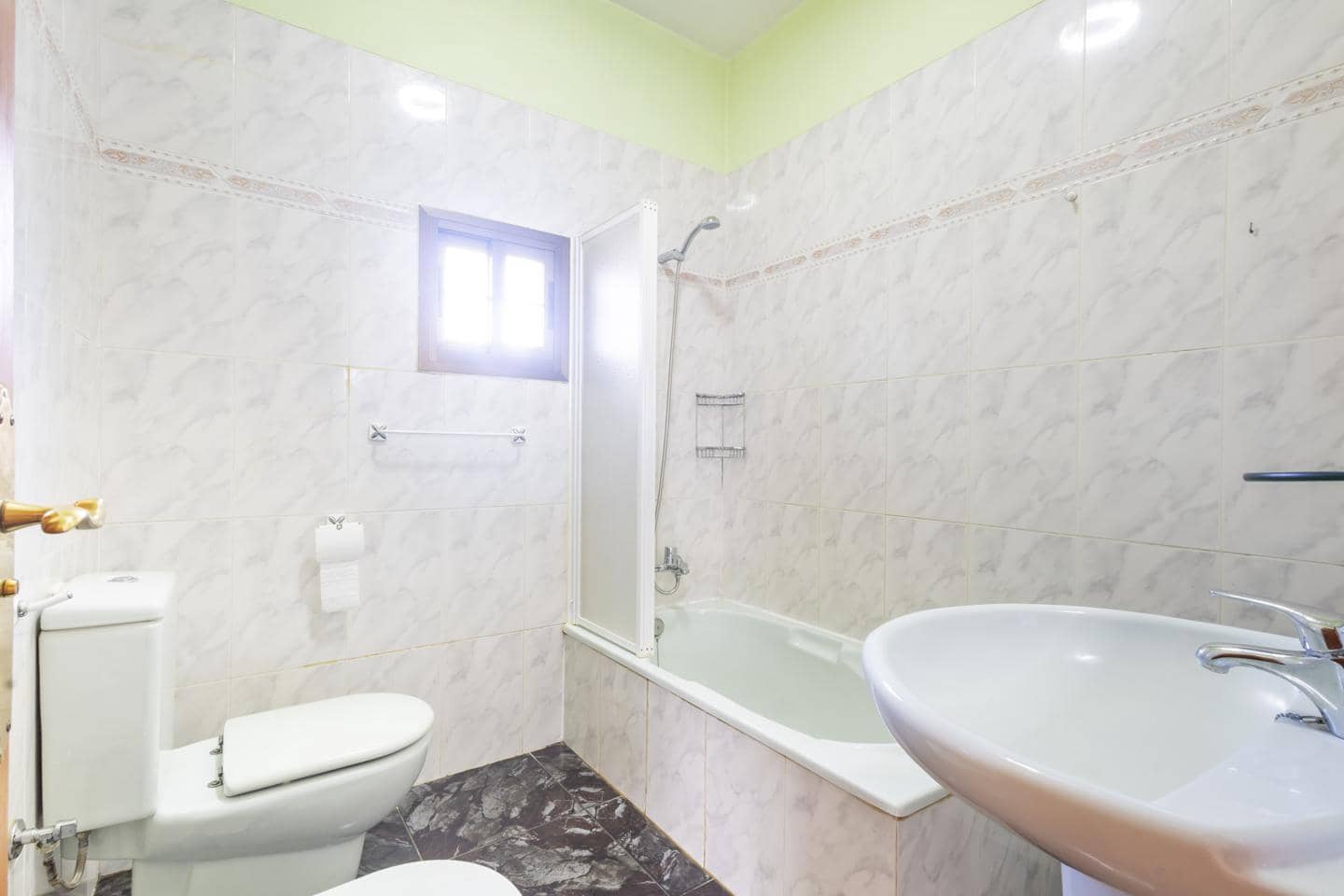 Chalet de 6 habitaciones en La Esperanza en venta - 360.000 € (Ref: 9518258)