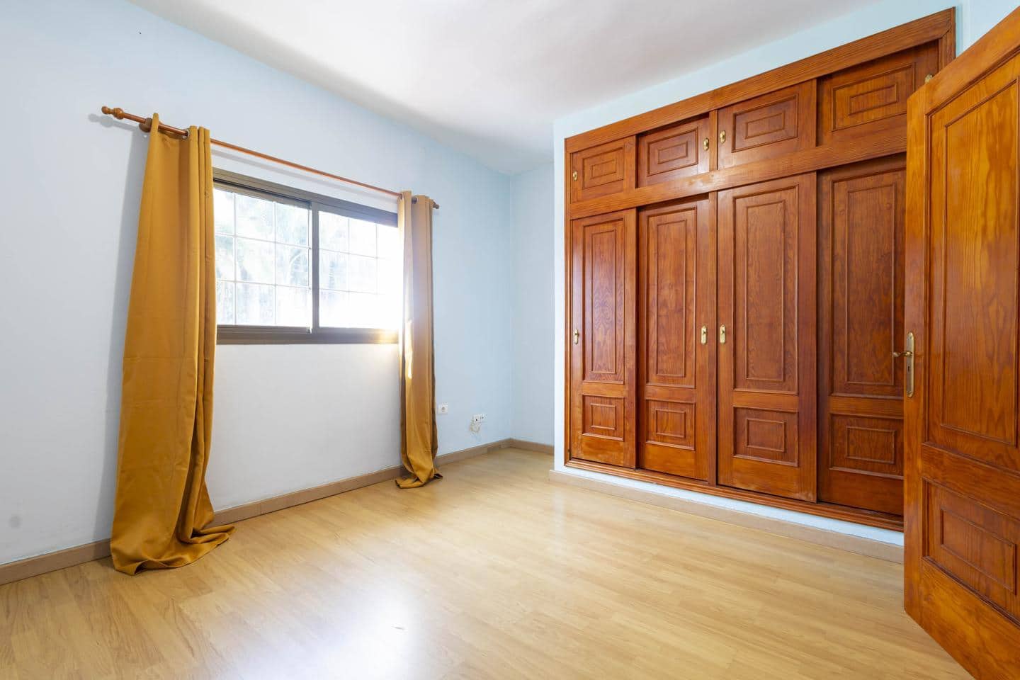 Chalet de 6 habitaciones en La Esperanza en venta - 360.000 € (Ref: 9518258)