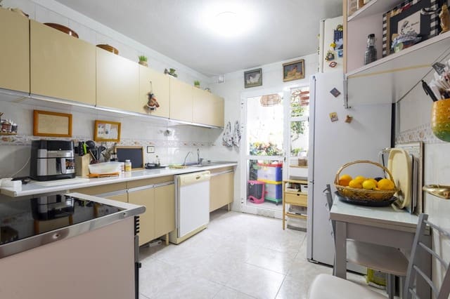 2 chambre Appartement à vendre à Cuatro Torres, Santa Cruz de Tenerife - 225 700 € (Ref: 9532736)