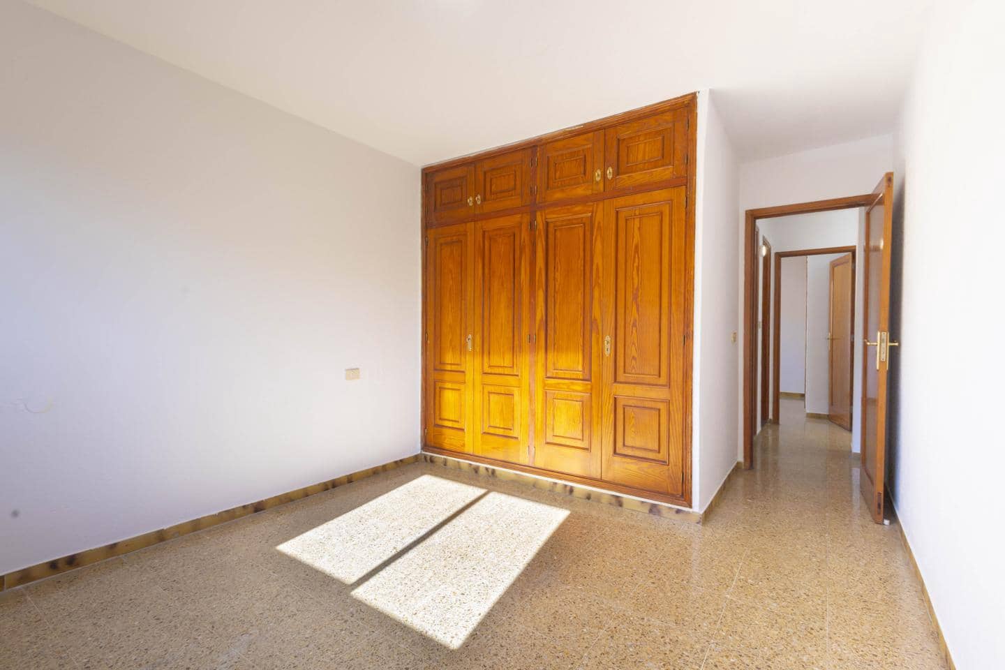 3 sypialnia Mieszkanie na sprzedaż w Santa Cruz de Tenerife - 250 000 € (Ref: 9566271)