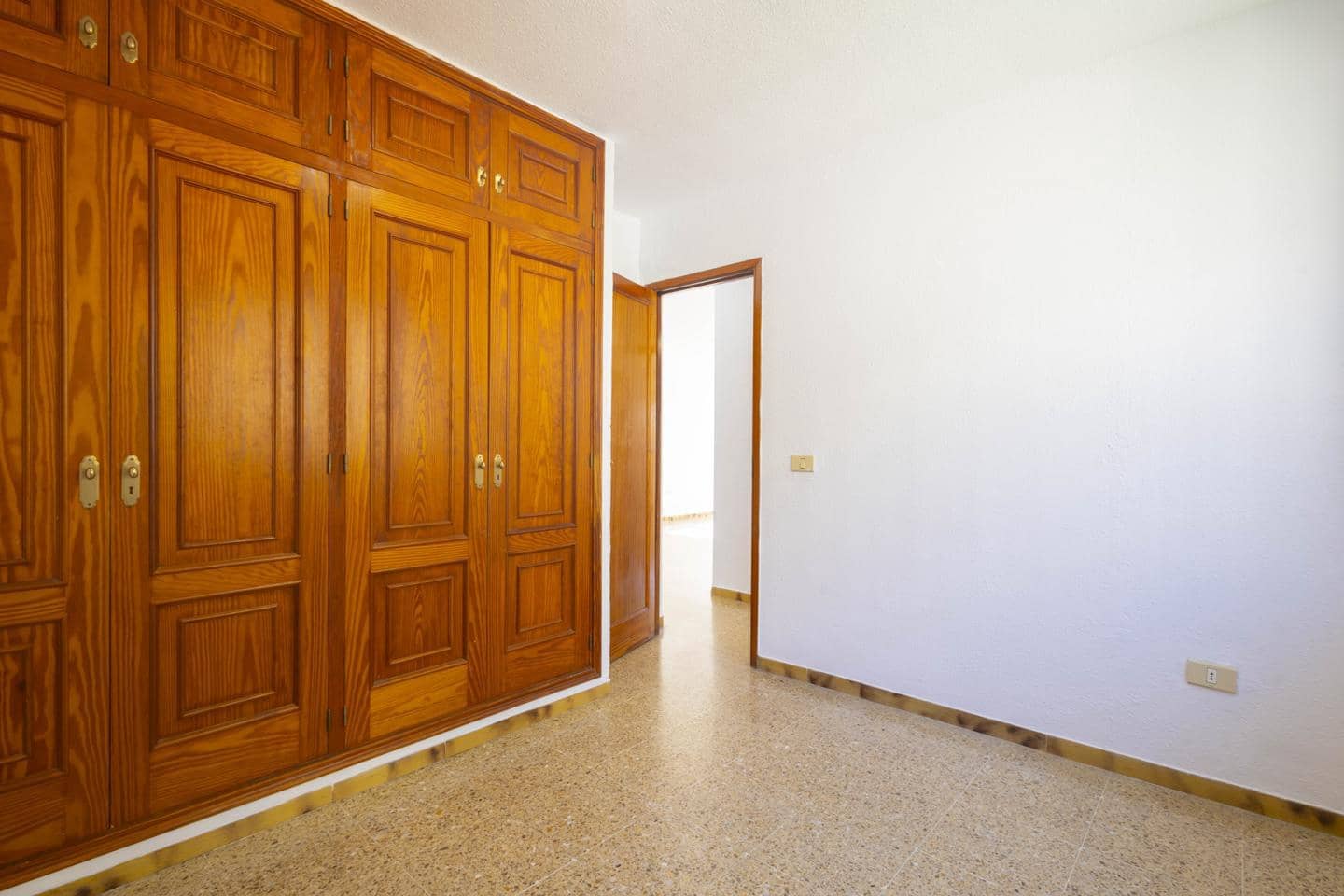 3 sypialnia Mieszkanie na sprzedaż w Santa Cruz de Tenerife - 250 000 € (Ref: 9566271)