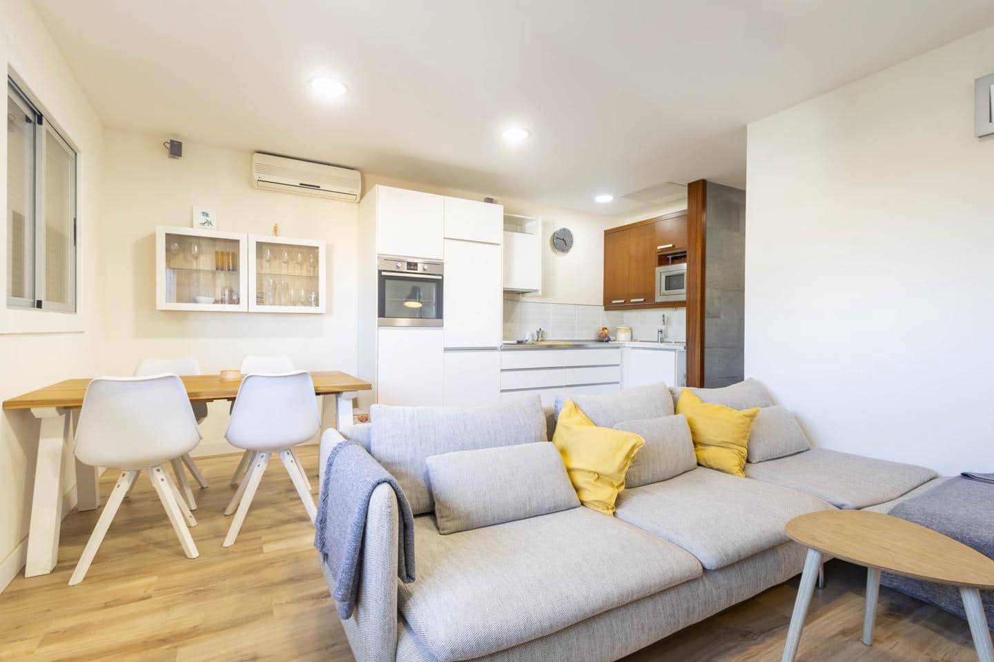 2 bedroom Flat for sale in Santa Cruz de Tenerife - € 255,000 (Ref: 9572158)