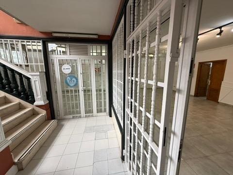 Entreprise de 2 chambres à louer à Santa Ursula - 750 € (Ref: 9572159)