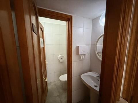 Entreprise de 2 chambres à louer à Santa Ursula - 750 € (Ref: 9572159)