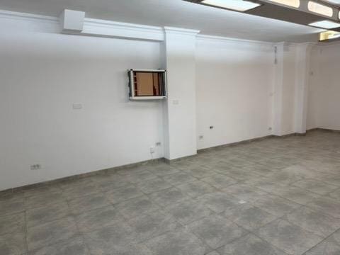 Entreprise de 2 chambres à louer à Santa Ursula - 750 € (Ref: 9572159)