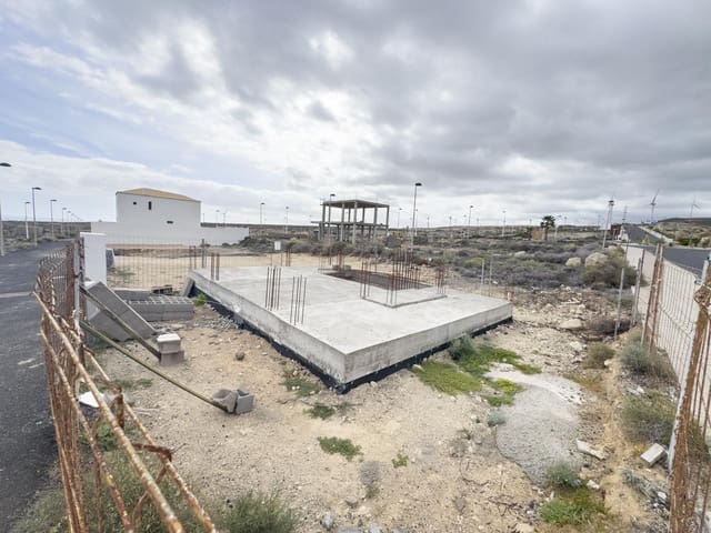 Rakentamaton maa myytävänä paikassa Abades, Arico - 164 750 € (Ref: 9585166)