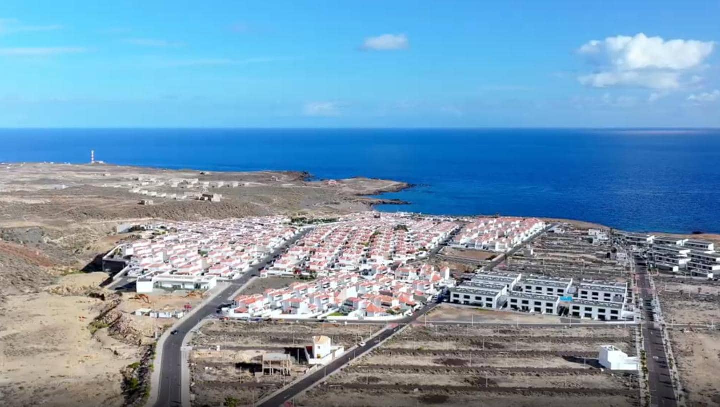 Rakentamaton maa myytävänä paikassa Abades - 164 750 € (Ref: 9585166)