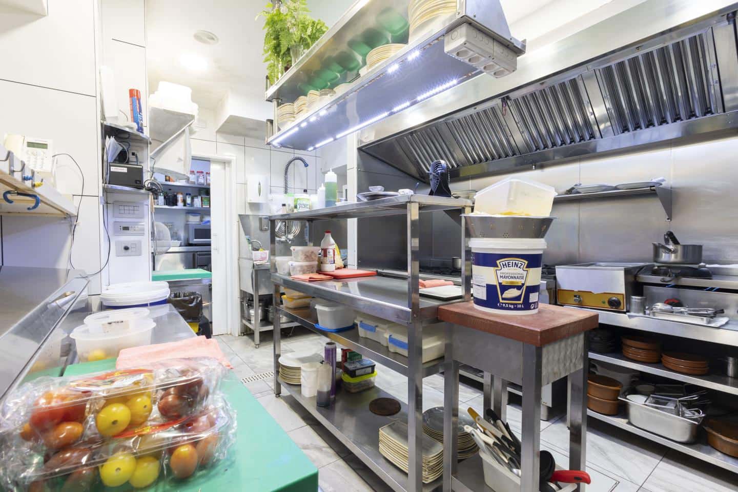 1 soveværelse Virksomhed til leje i Puerto de la Cruz - € 2.000 (Ref: 9598136)