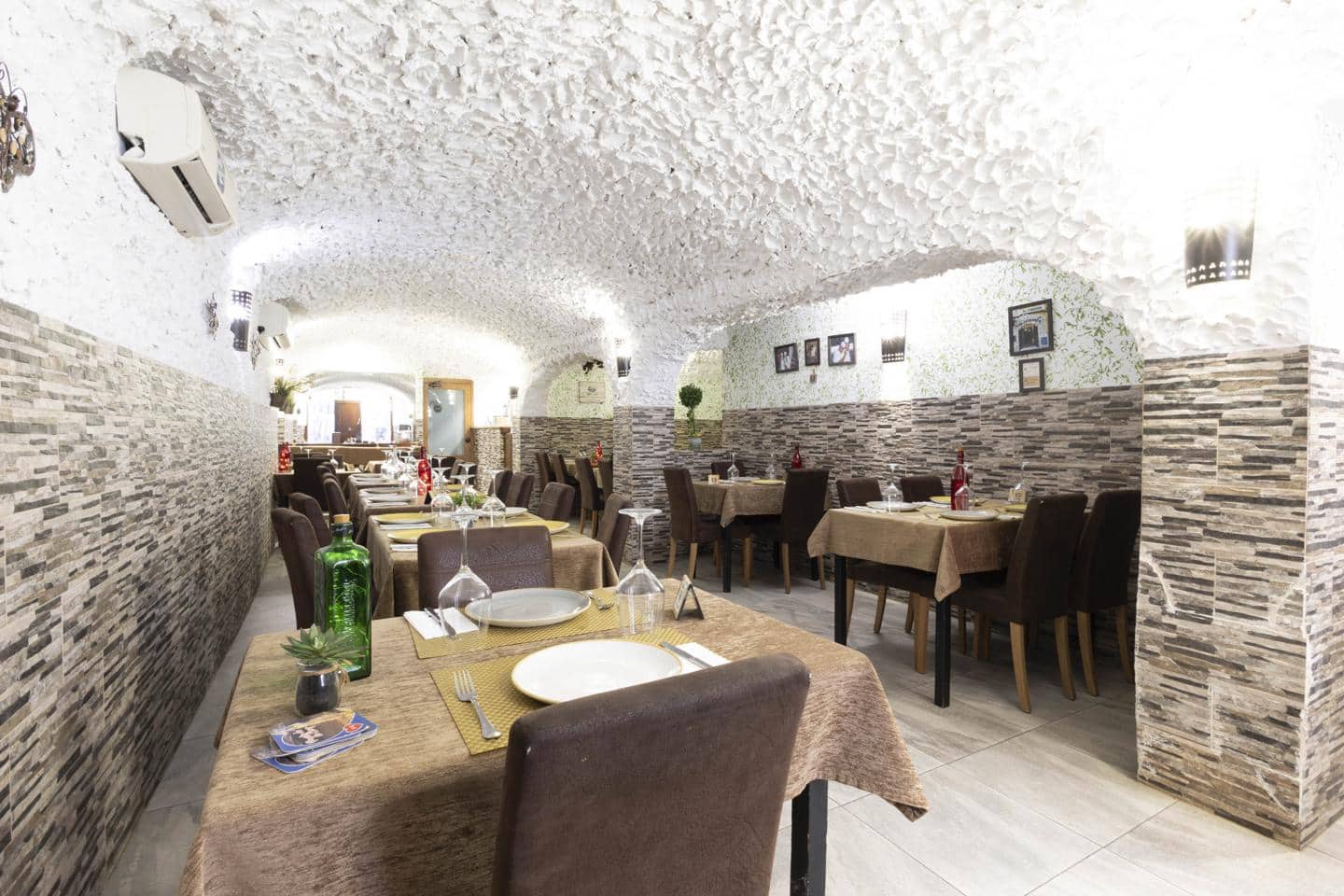 1 soveværelse Virksomhed til leje i Puerto de la Cruz - € 2.000 (Ref: 9598136)