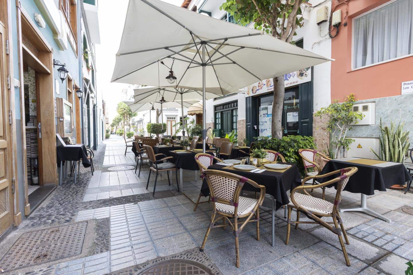 1 soveværelse Virksomhed til leje i Puerto de la Cruz - € 2.000 (Ref: 9598136)