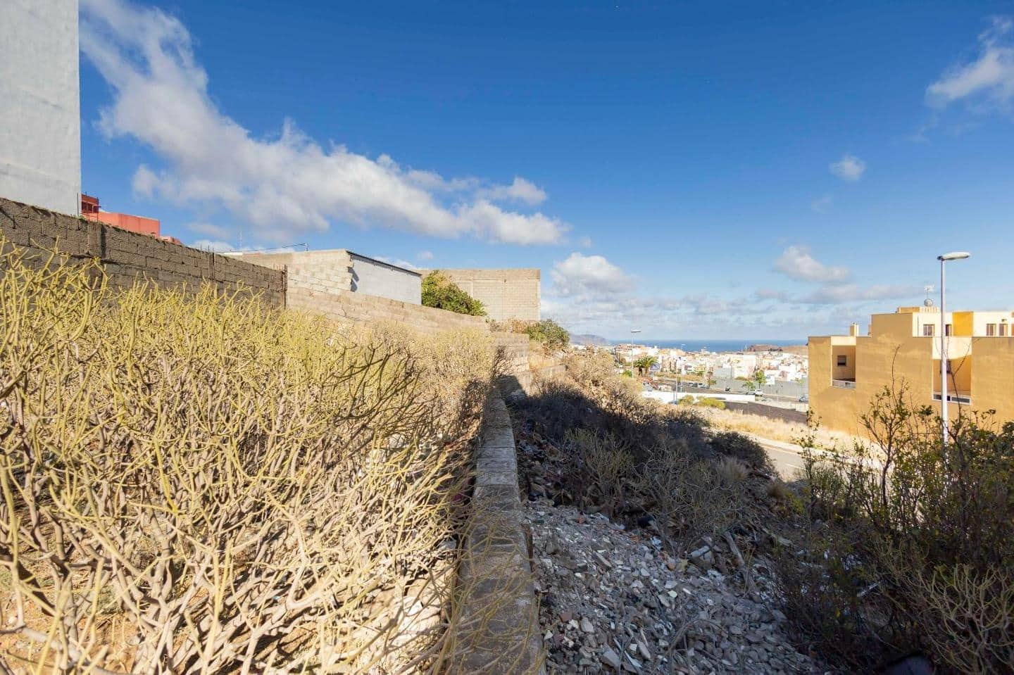 Rakentamaton maa myytävänä paikassa Santa Cruz de Tenerife - 110 000 € (Ref: 9598137)