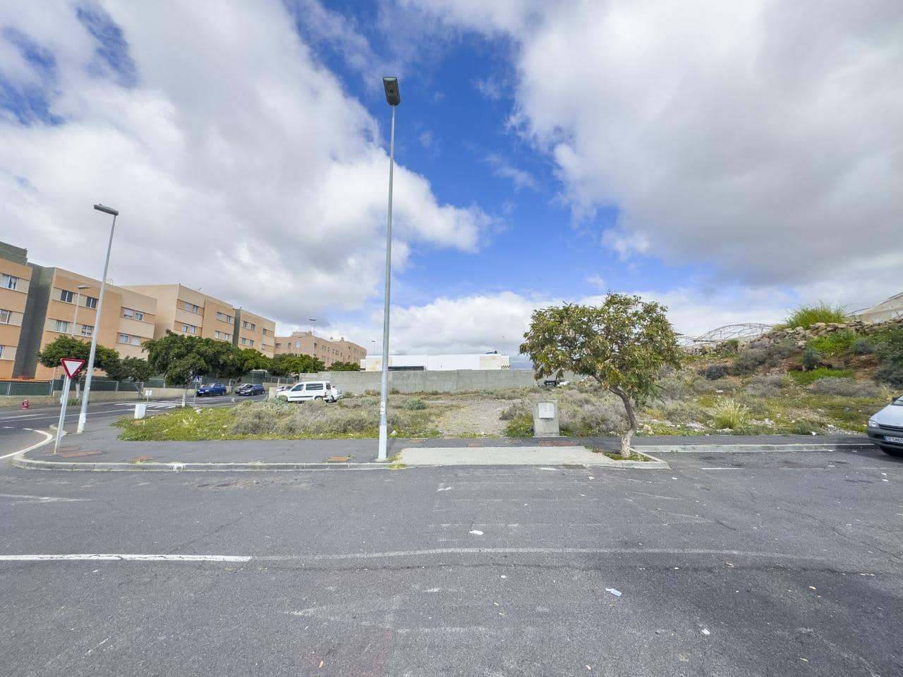 Rakentamaton maa myytävänä paikassa Granadilla de Abona - 129 500 € (Ref: 9598210)