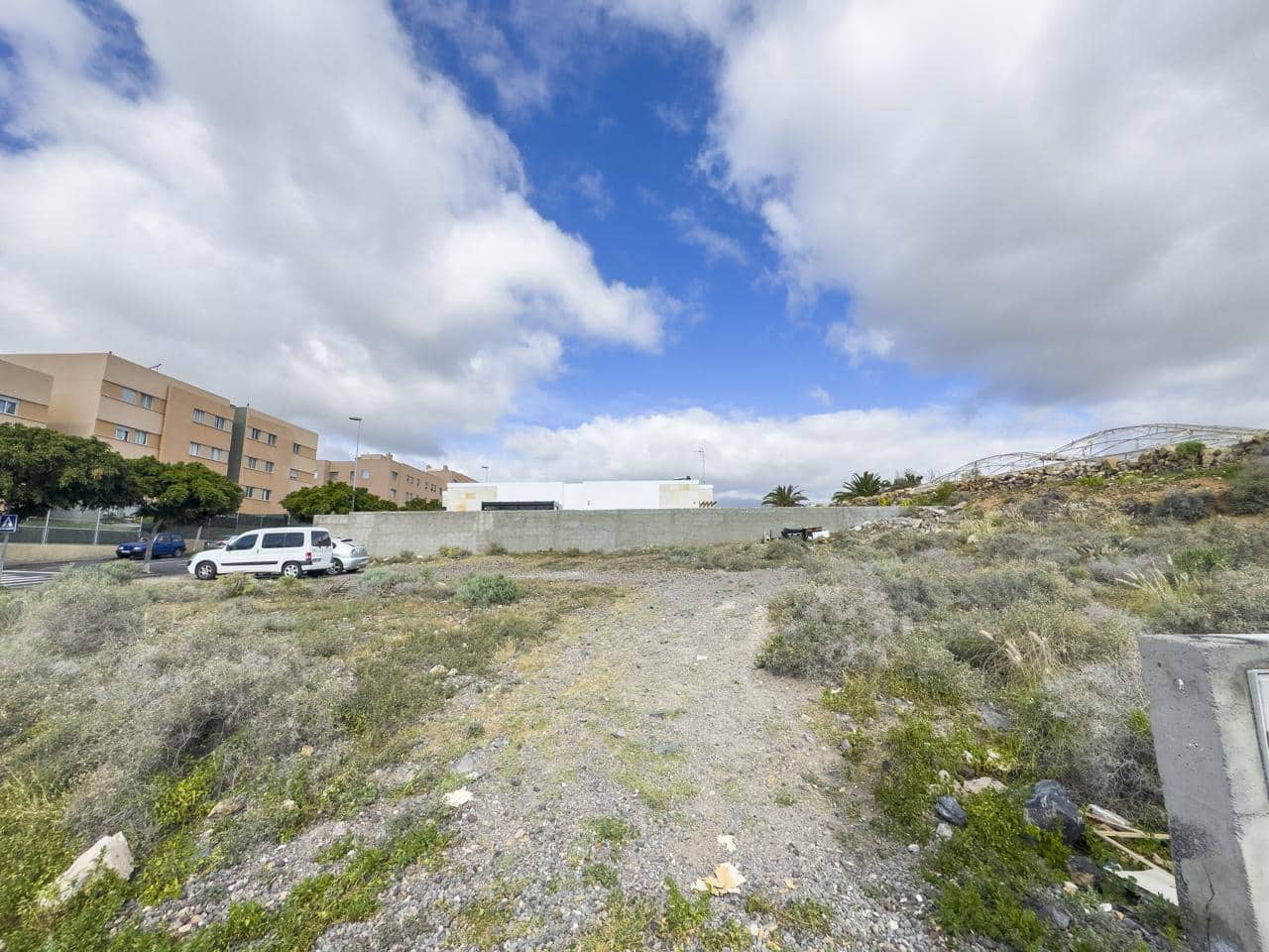 Rakentamaton maa myytävänä paikassa Granadilla de Abona - 129 500 € (Ref: 9598210)