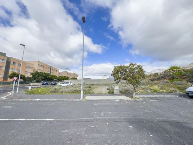 Rakentamaton maa myytävänä paikassa Granadilla de Abona - 129 500 € (Ref: 9598210)