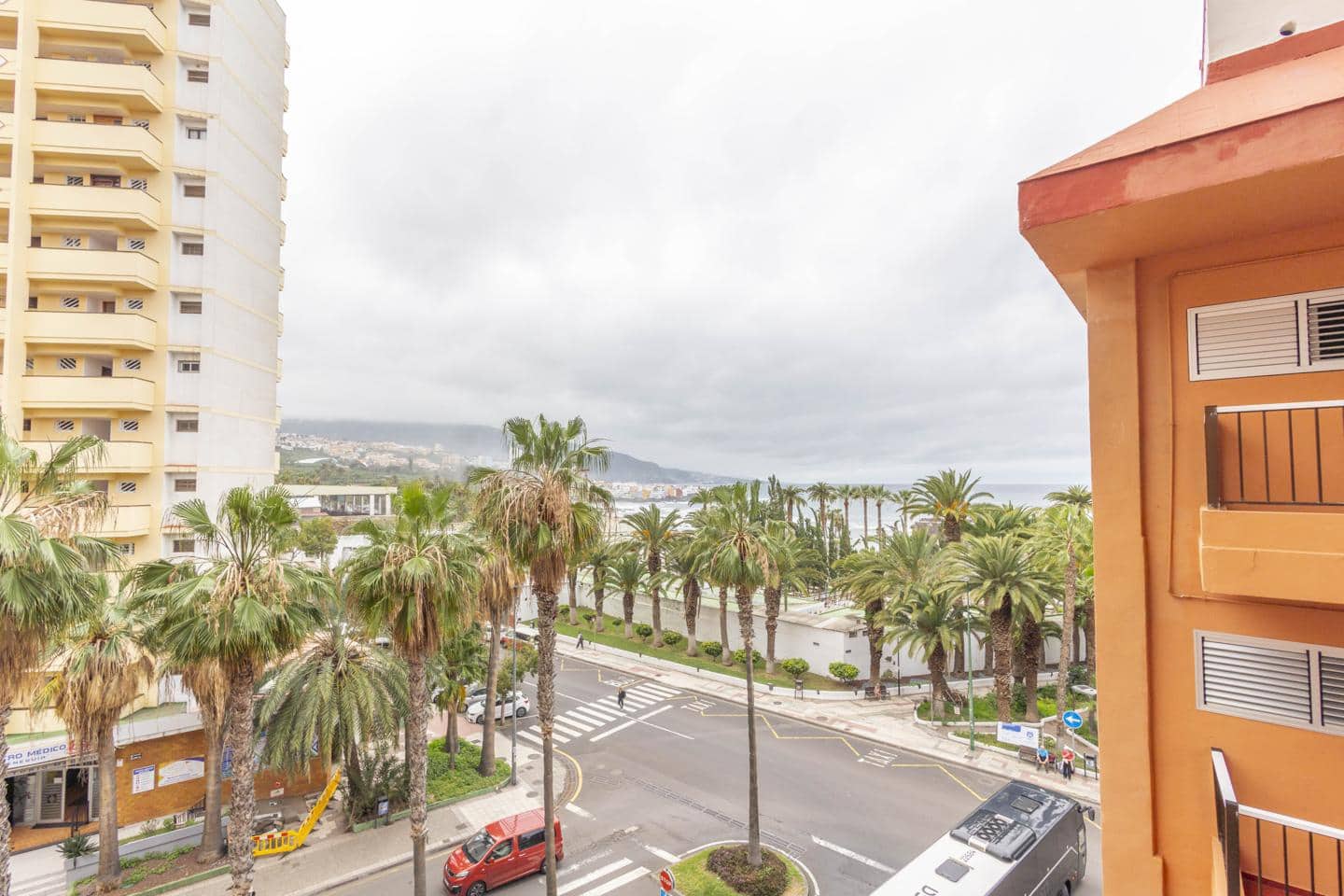 Piso en Puerto de la Cruz en venta con piscina - 169.000 € (Ref: 9598367)