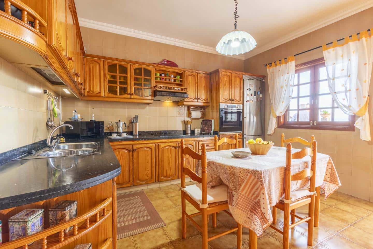 7 makuuhuone Huvila myytävänä paikassa Icod de los Vinos - 439 500 € (Ref: 9598368)