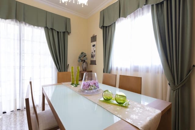 7 makuuhuone Huvila myytävänä paikassa Icod de los Vinos - 439 500 € (Ref: 9598368)